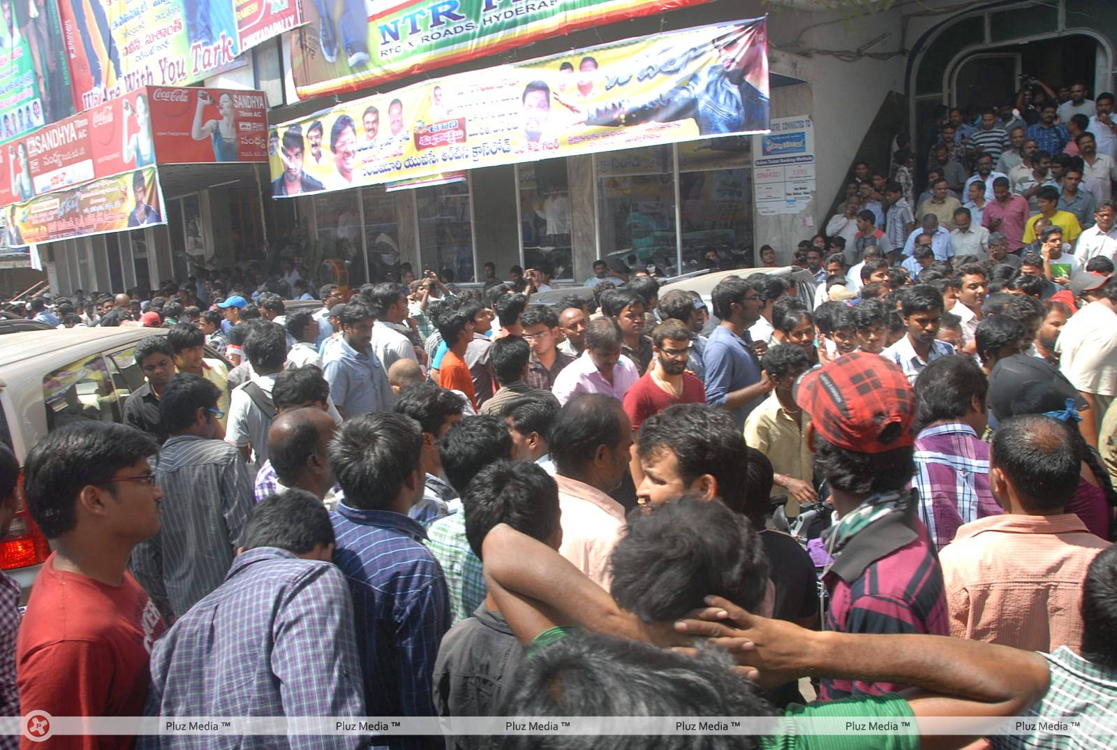 Baadshah Hungama at RTC X Roads Photos | Picture 425709