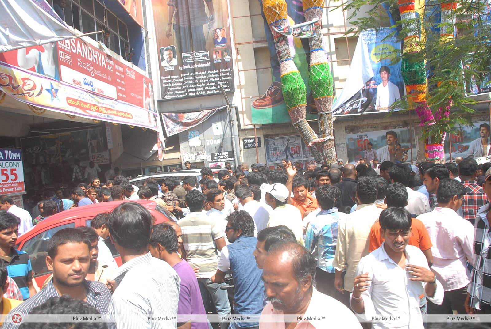 Baadshah Hungama at RTC X Roads Photos | Picture 425772