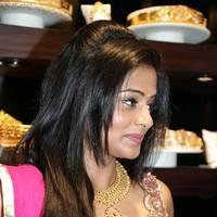 Priyamani - Priyamani Launches Jos Alukkas New Store Pictures | Picture 426474