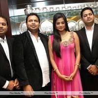 Priyamani - Priyamani Launches Jos Alukkas New Store Pictures