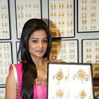 Priyamani - Priyamani Launches Jos Alukkas New Store Pictures