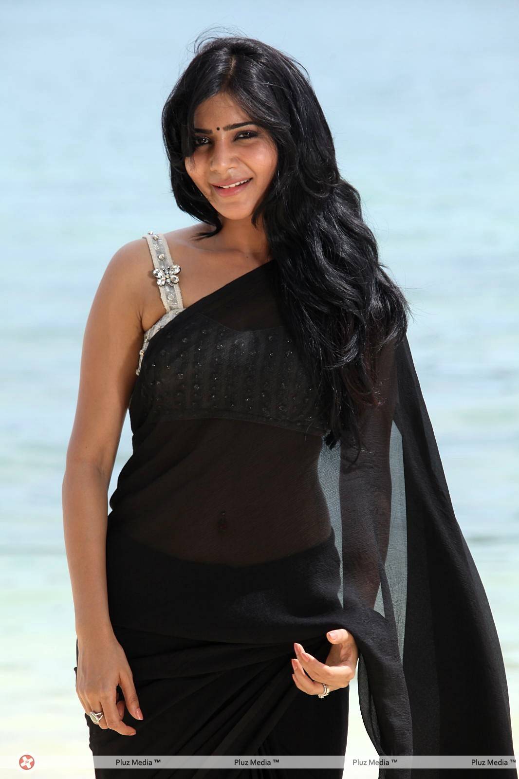 Samantha Hot in Black Saree Photos | Picture 431555