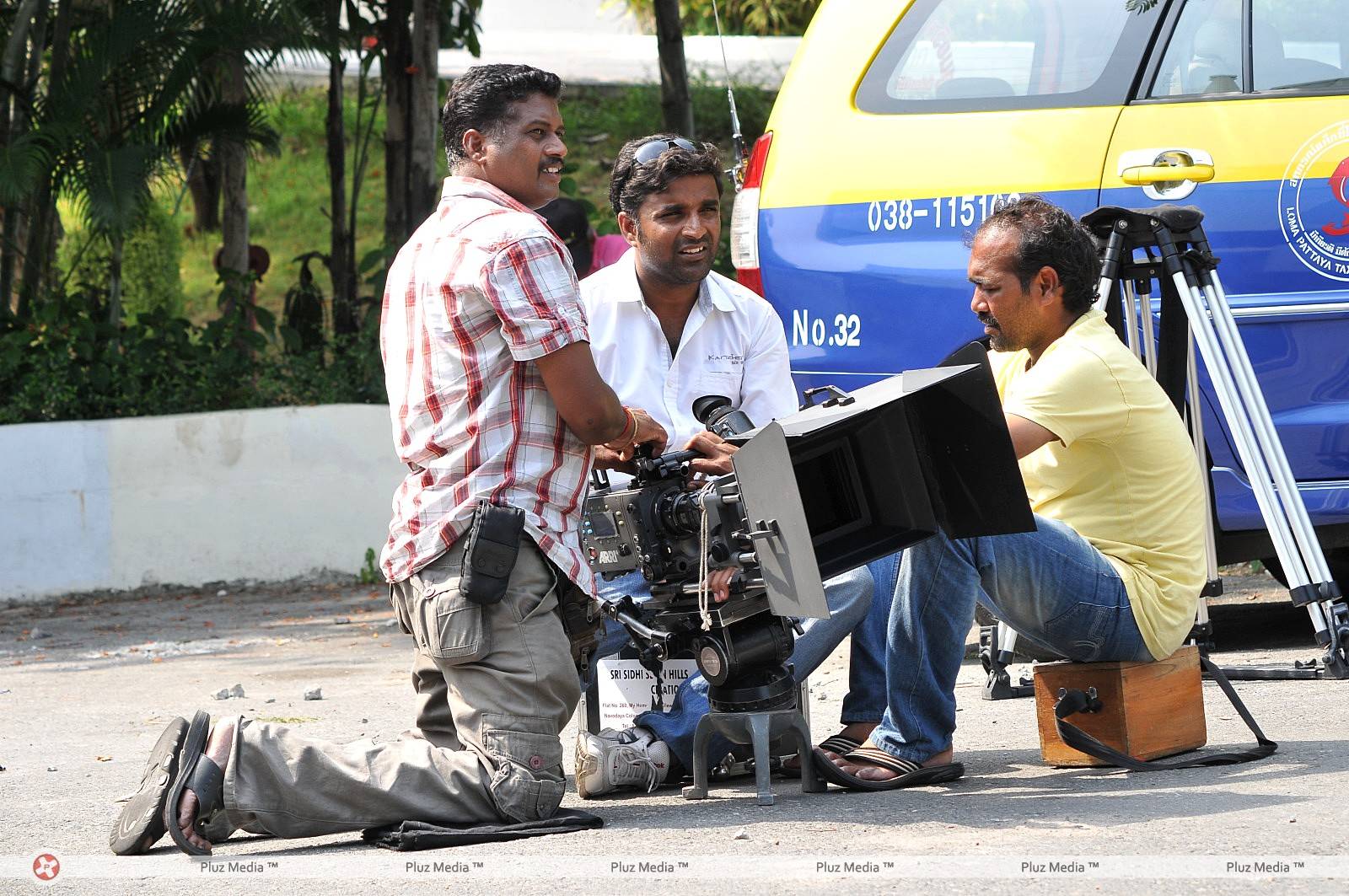 Chandrudilo Vunde Kundelu Movie Working Stills | Picture 431985