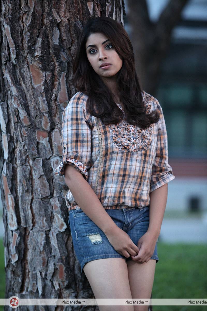 Mirchi Heroine Richa Gangopadhyay Hot Pictures | Picture 431974