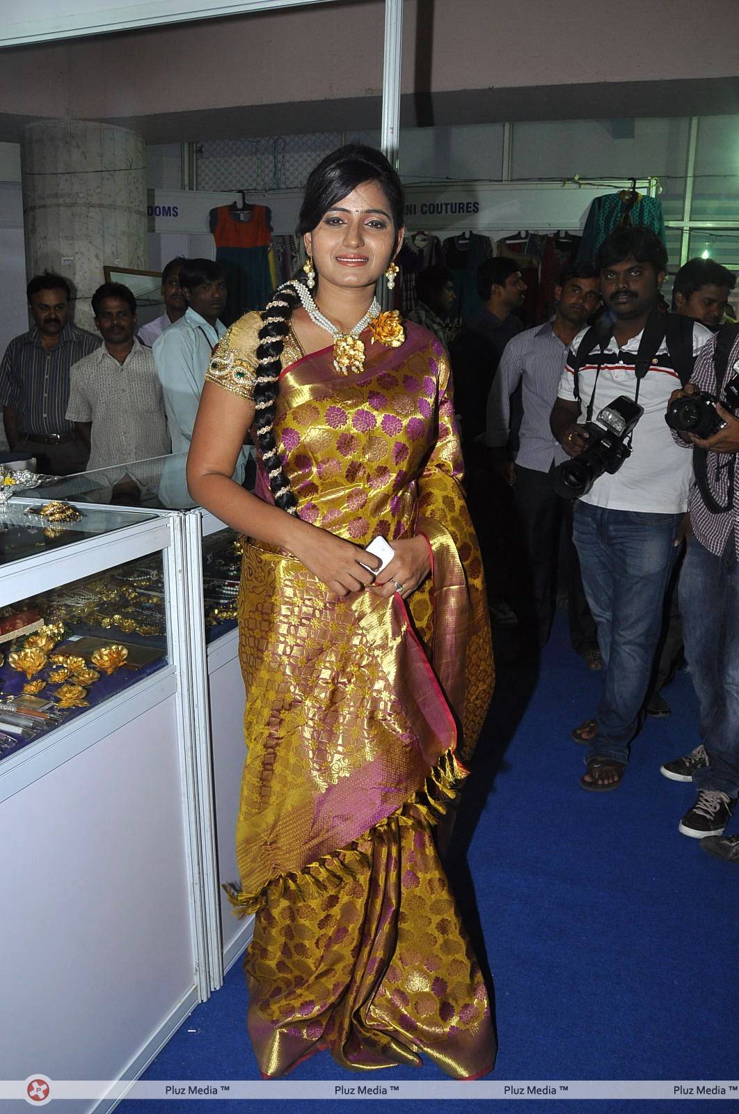 Swathi (Actress) - Swathi Launches Trendz Exhibition Stills | Picture 432670