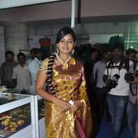 Swathi (Actress) - Swathi Launches Trendz Exhibition Stills