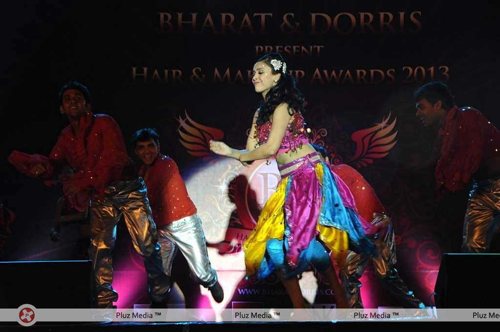 Salman-Hrithik-Kareena at Bharat N Dorris Hair & Make-up Awards 2013 Stills | Picture 444802