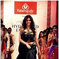 Kriti Kharbanda Hot Images at Hyderabad Fashion Week 2013 | Picture 524432