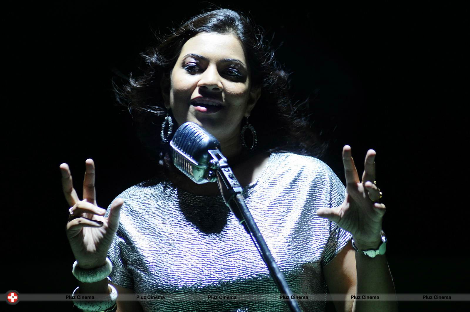 Singer Geetha Madhuri Singing Photos | Picture 528452