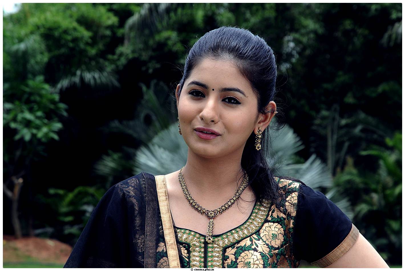 Reshmi Menon - Hyderabad Love Story Movie Working Stills | Picture 531466