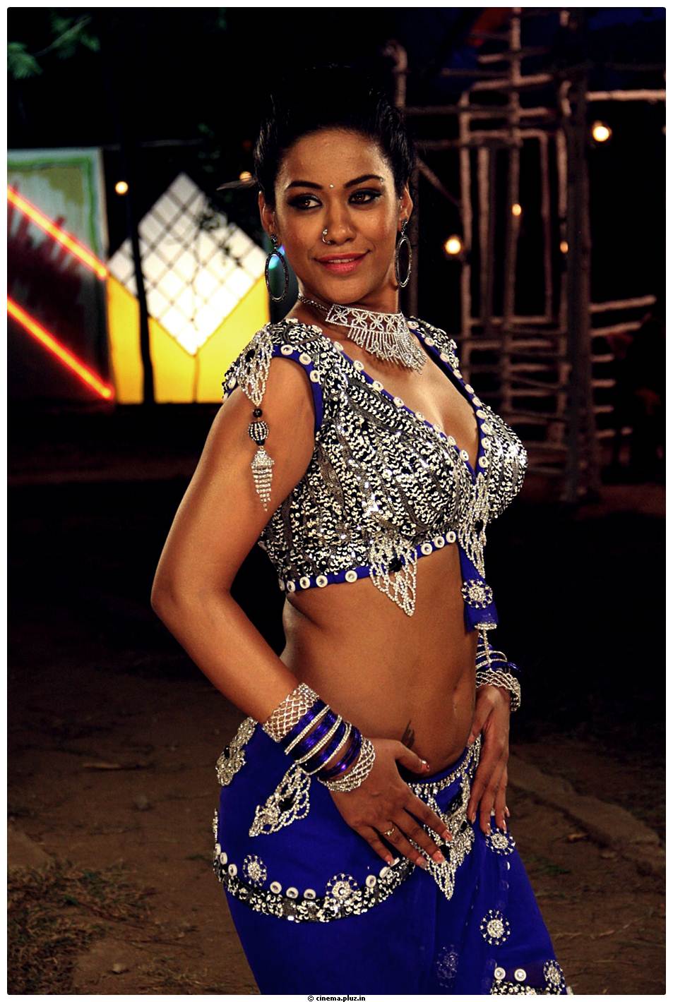 Mumaith Khan Spicy Pictures | Picture 531938
