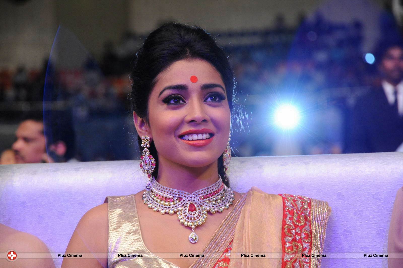 Shriya Hot Saree Photos at Tollywood Cinema Channel Opening | Picture 549053