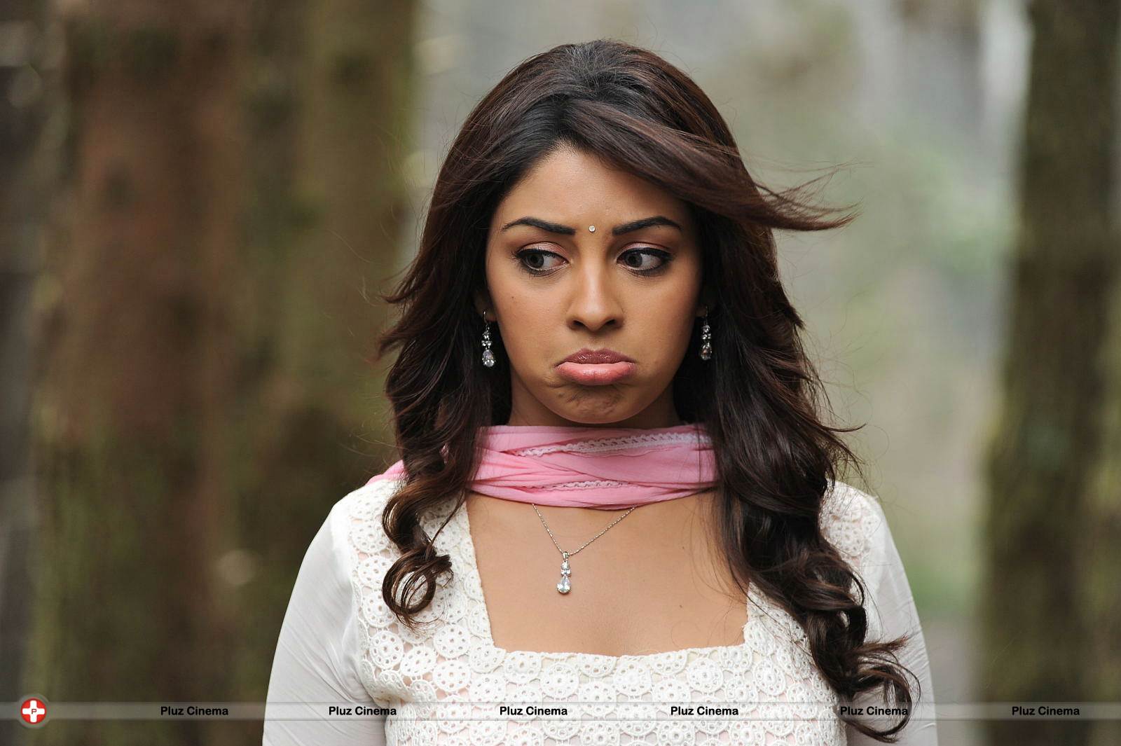 Richa Gangopadhyay New Hot Images | Picture 558704