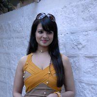 Acterss Saloni Hot at Hiya Jewellery Event Photos | Picture 375837