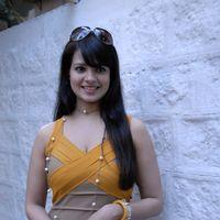 Acterss Saloni Hot at Hiya Jewellery Event Photos | Picture 375887