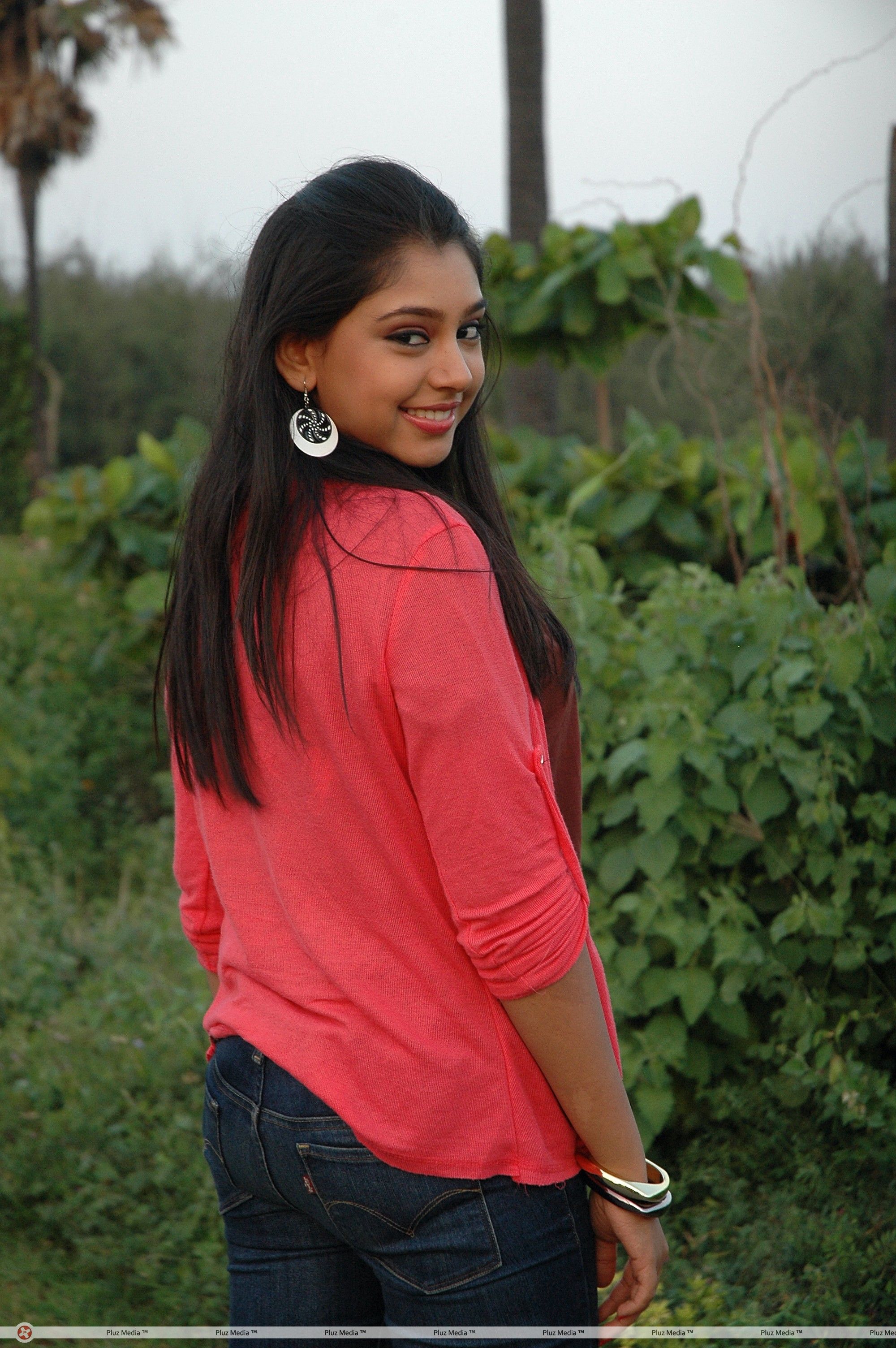 Niti Taylor - Actress Niti Taylor New Stills in Love Dot Com Movie | Picture 380463