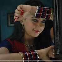 Niti Taylor - Actress Niti Taylor New Stills in Love Dot Com Movie | Picture 380465