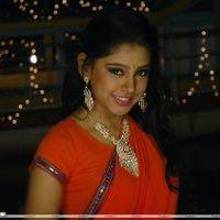 Niti Taylor - Actress Niti Taylor New Stills in Love Dot Com Movie | Picture 380467