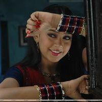 Niti Taylor - Actress Niti Taylor New Stills in Love Dot Com Movie | Picture 380469