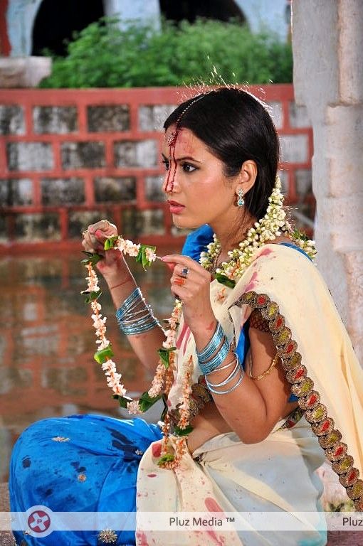 Anusmriti Sarkar - Ista Sakhi Movie Working Stills | Picture 394199