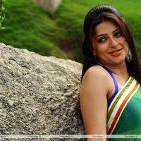 Bhumika Hot Saree Photos in April Fool Movie | Picture 360799