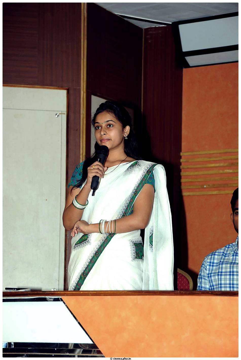 Sri Divya - Mallela Teeramlo Sirimalle Puvvu Movie Press Meet Photos | Picture 498650