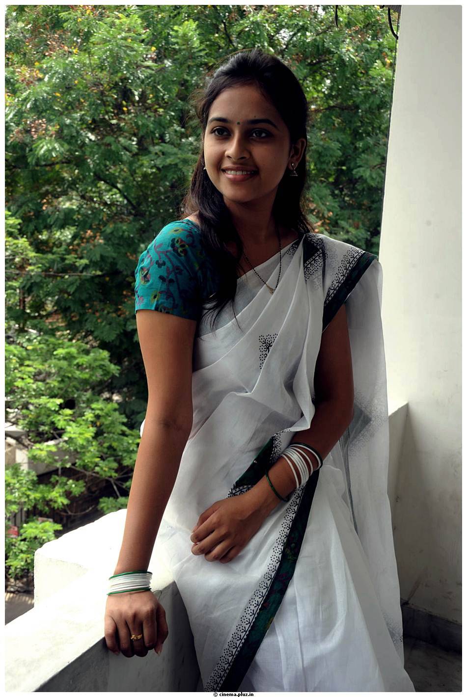 Sri Divya Saree Images at Mallela Teeramlo Sirimalle Puvvu Movie Press Meet | Picture 498715