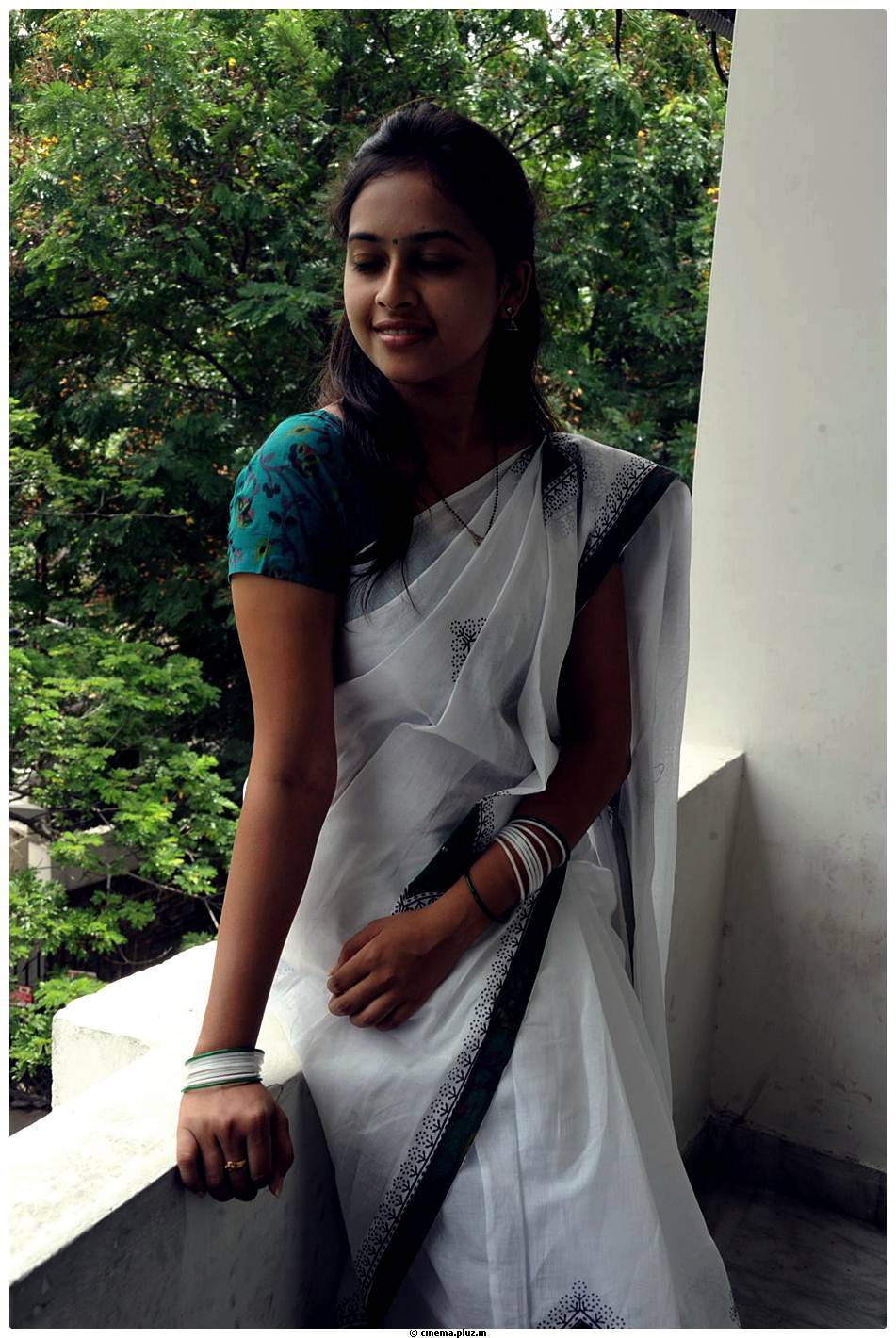 Sri Divya Saree Images at Mallela Teeramlo Sirimalle Puvvu Movie Press Meet | Picture 498722