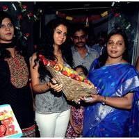 Kamna Jethmalani launches Shades Family Beauty Salon in Ameerpet Photos | Picture 500990