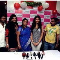 Kamna Jethmalani launches Shades Family Beauty Salon in Ameerpet Photos