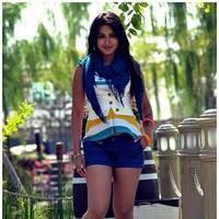 Catherine Tresa Cute Images From Iddarammayilatho Movie | Picture 502121