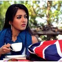 Catherine Tresa Cute Images From Iddarammayilatho Movie | Picture 502186