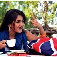 Catherine Tresa Cute Images From Iddarammayilatho Movie | Picture 502203
