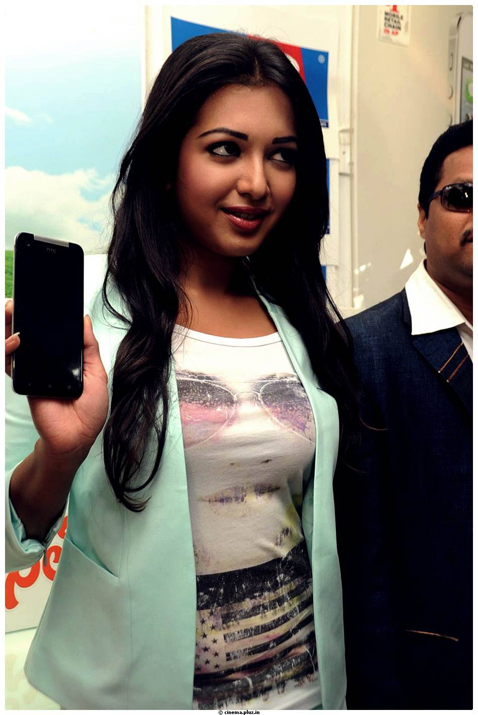 Catherine Tresa Latest Photos at Big C Mobile Store Launch | Picture 503093
