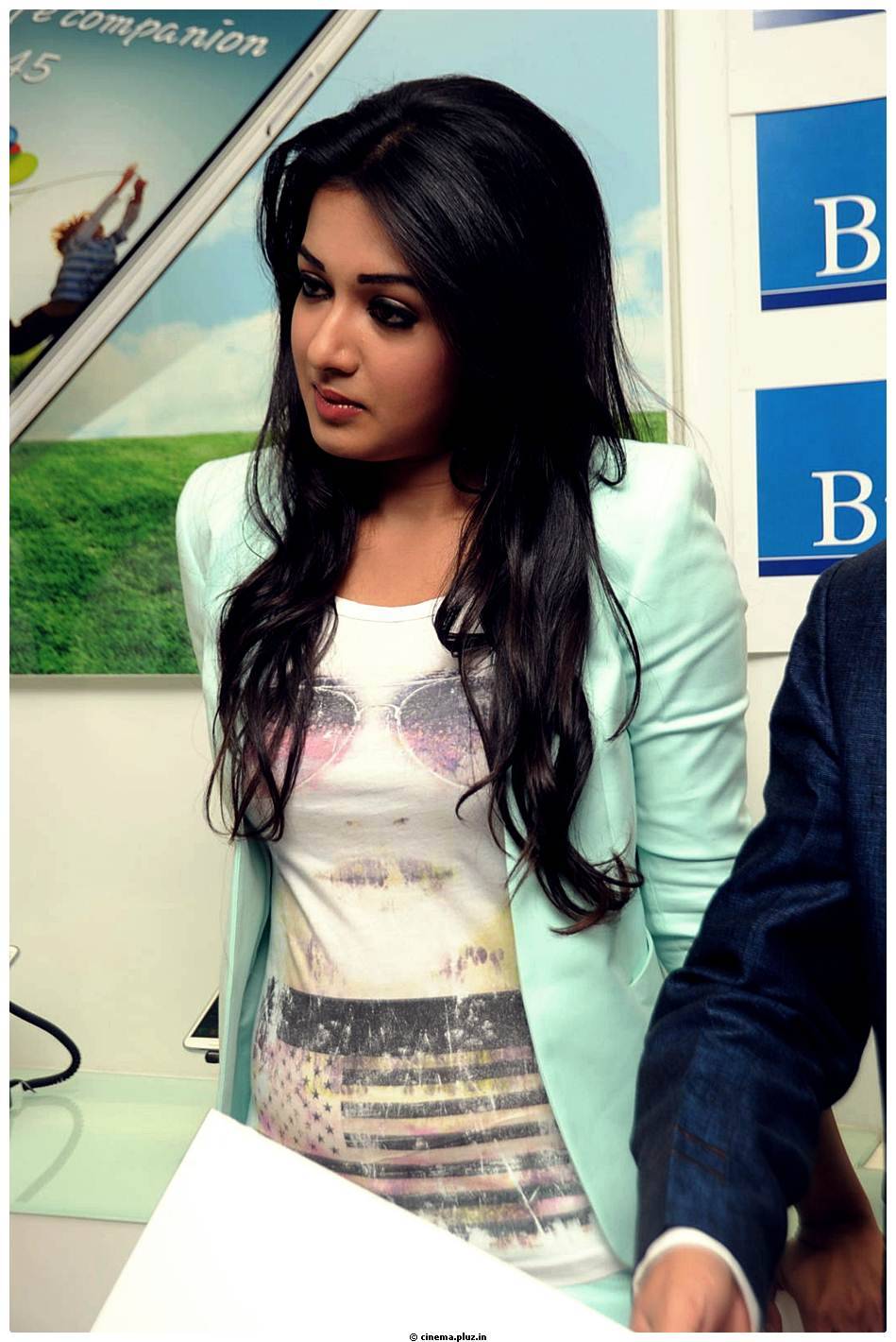 Catherine Tresa Latest Photos at Big C Mobile Store Launch | Picture 503190