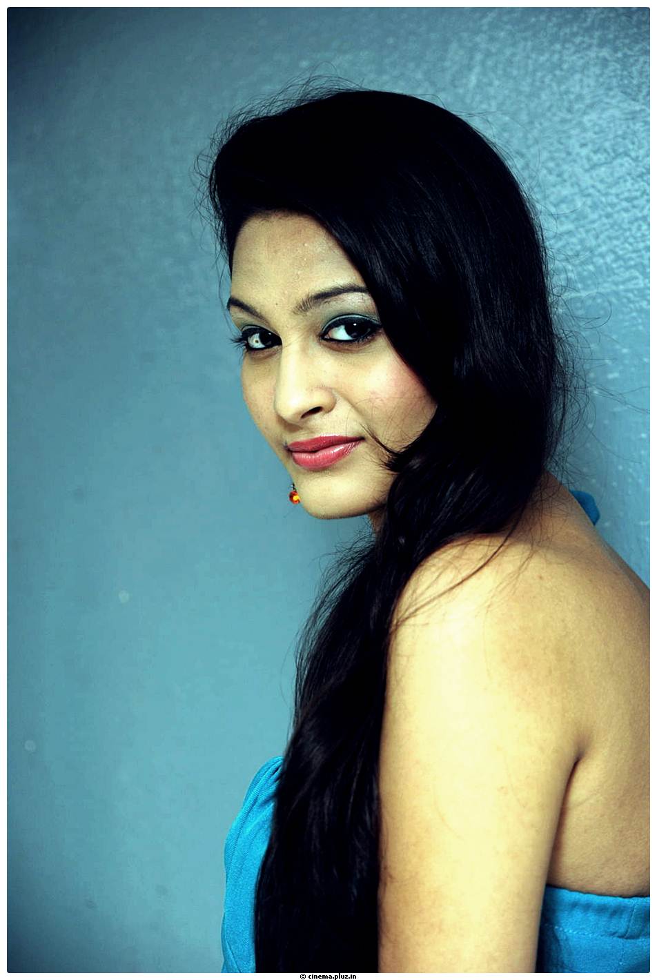 Divya Jadev Hot Images at Namaste Movie Opening | Picture 506019
