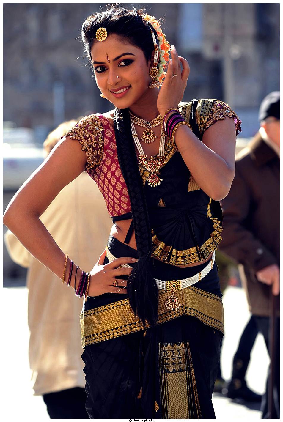 Amala Paul Latest Cute Images from Iddarammayilatho Movie | Picture 507422