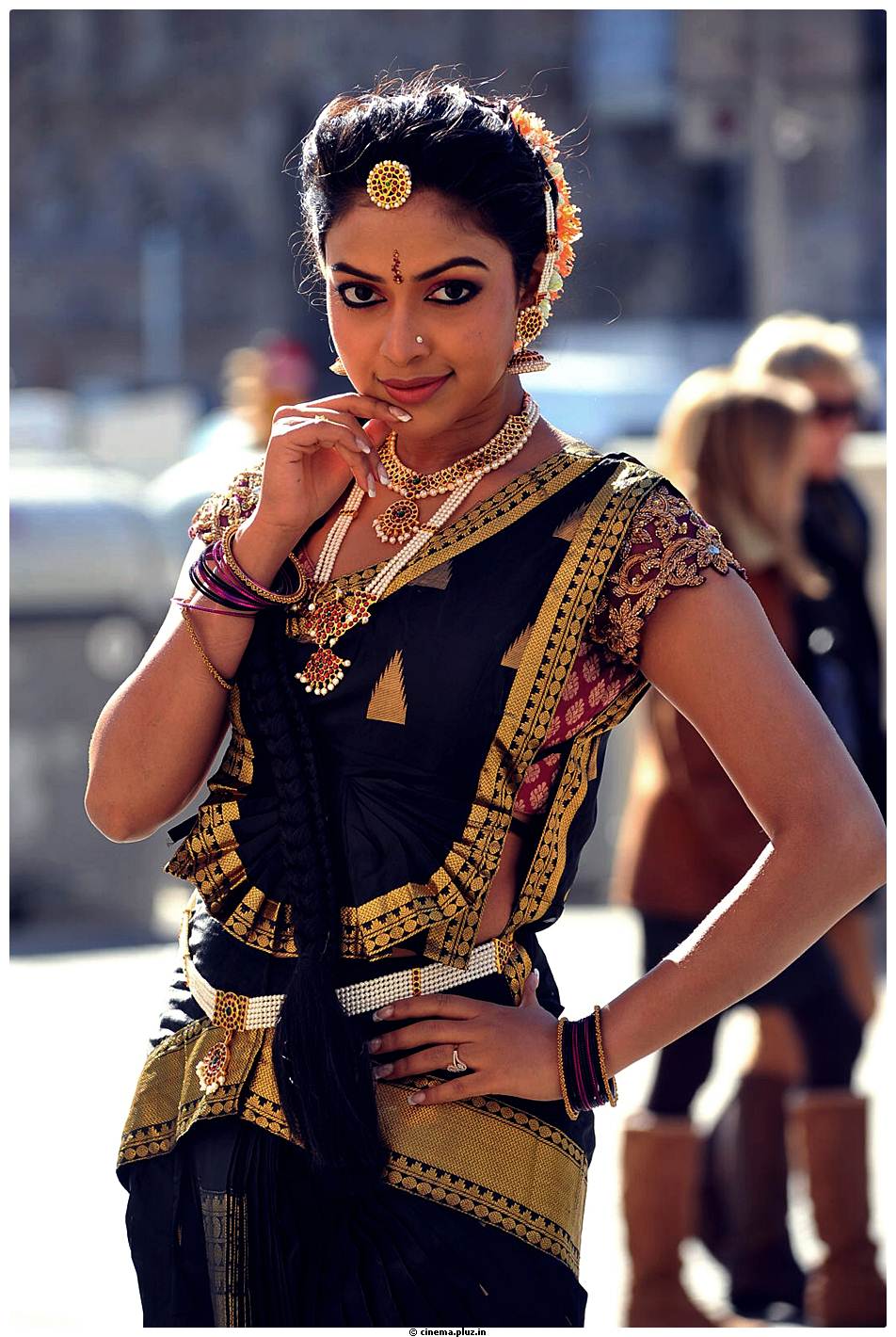 Amala Paul Latest Cute Images from Iddarammayilatho Movie | Picture 507463