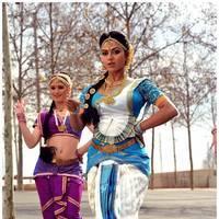 Amala Paul Latest Cute Images from Iddarammayilatho Movie | Picture 507415