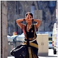 Amala Paul Latest Cute Images from Iddarammayilatho Movie | Picture 507427