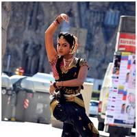 Amala Paul Latest Cute Images from Iddarammayilatho Movie | Picture 507526