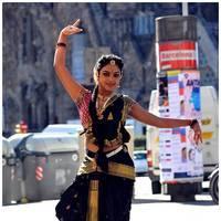 Amala Paul Latest Cute Images from Iddarammayilatho Movie | Picture 507547