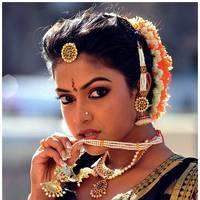 Amala Paul Latest Cute Images from Iddarammayilatho Movie | Picture 507548