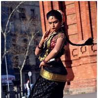Amala Paul Latest Cute Images from Iddarammayilatho Movie | Picture 507550