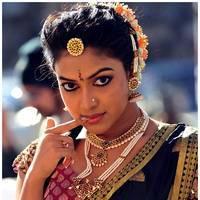 Amala Paul Latest Cute Images from Iddarammayilatho Movie | Picture 507558