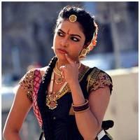 Amala Paul Latest Cute Images from Iddarammayilatho Movie | Picture 507475