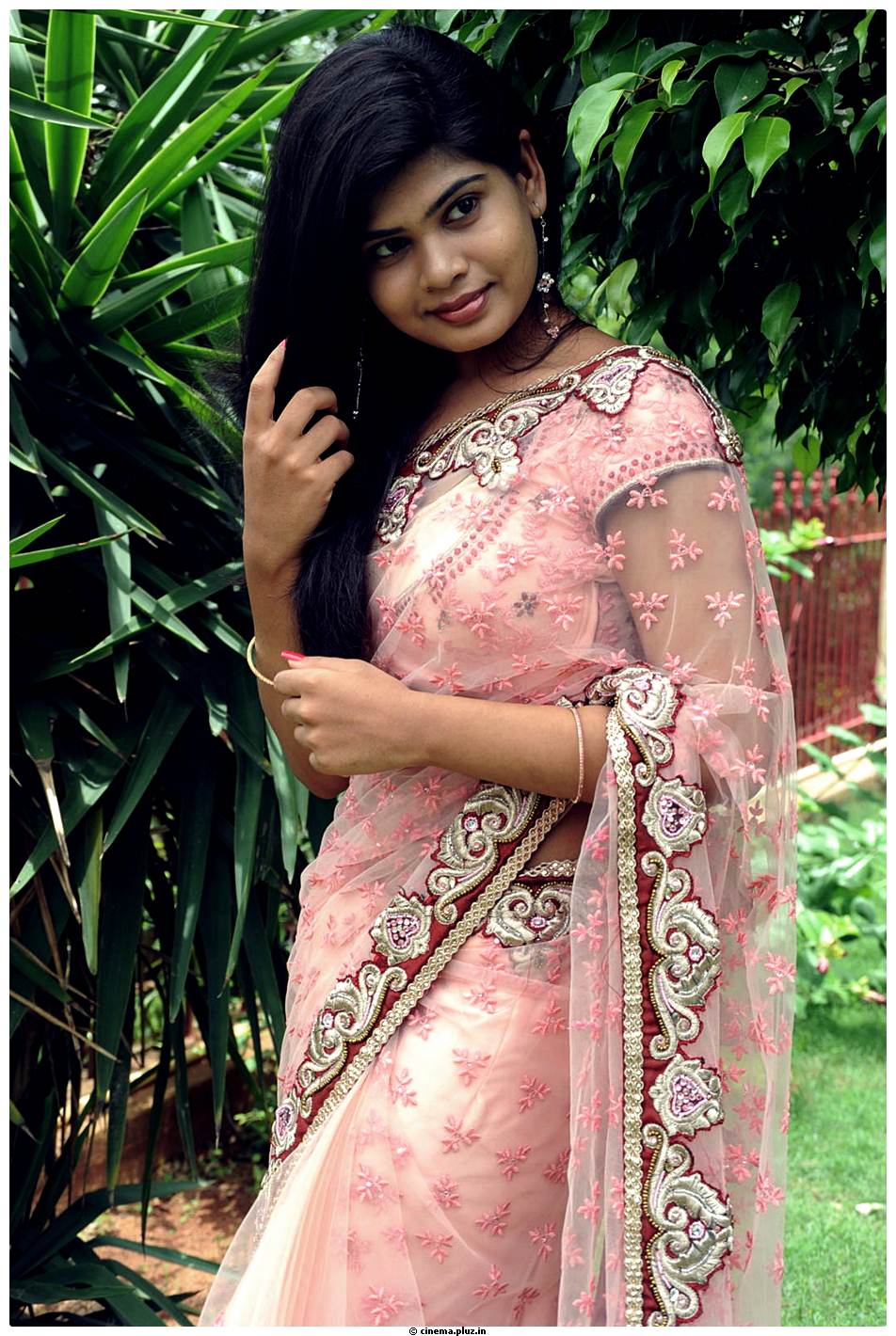 Alekya Hot Saree Images at Anandam Malli Modalaindi Movie Opening | Picture 510324