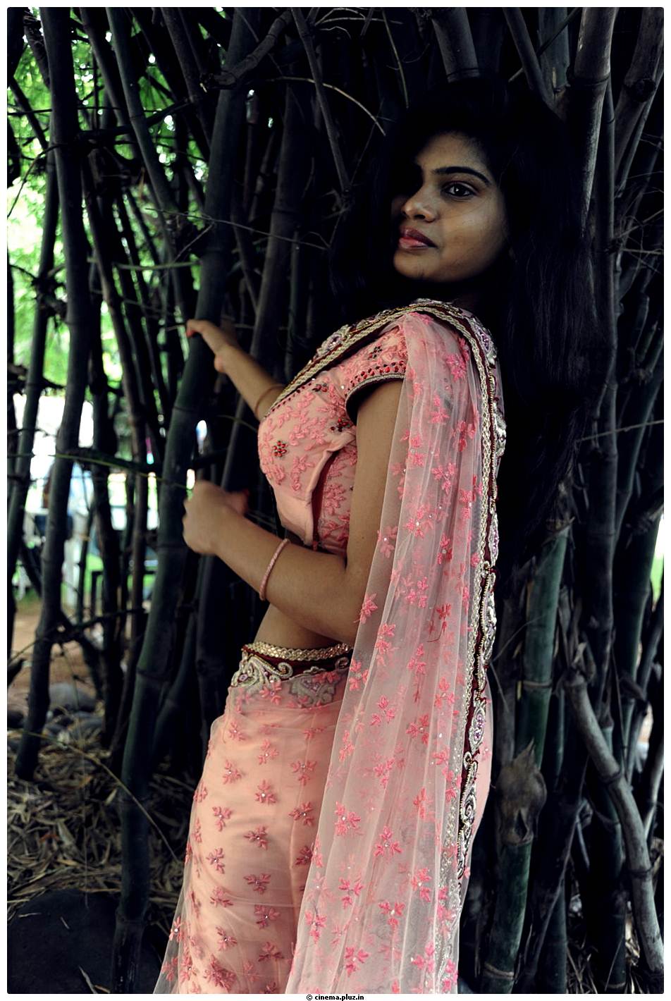 Alekya Hot Saree Images at Anandam Malli Modalaindi Movie Opening | Picture 510333