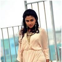 Amala Paul New Photos from Iddarammayilatho Movie | Picture 512862