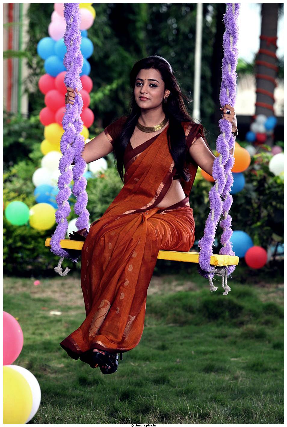 Nisha Agarwal Hot Saree Stills in Saradaga Ammayilatho Movie | Picture 513194